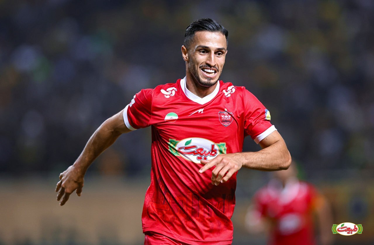 سپاهان ۰ - ۱ پرسپولیس؛ هاشمیان، فاتح الکلاسیکوی ایران! سپاهان ۰ - ۱ پرسپولیس؛ هاشمیان، فاتح الکلاسیکوی ایران!