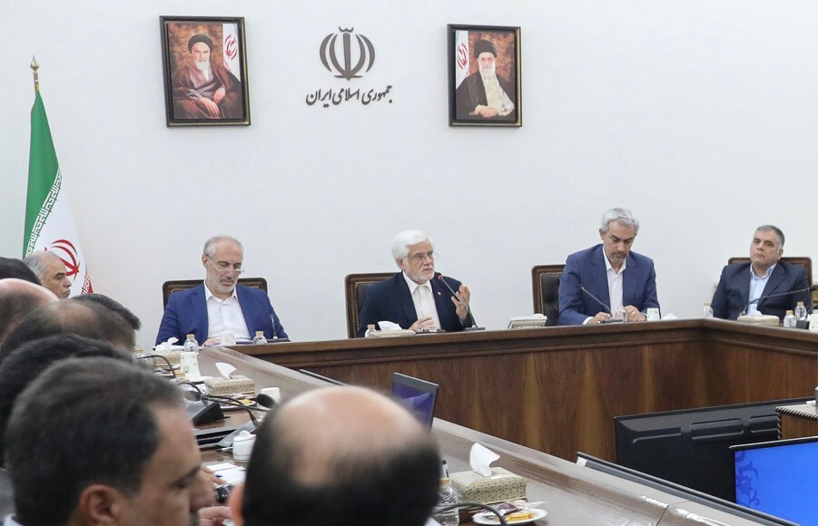 داوطلب جنگ و بازگشت تحریمها نیستیم/ پیشبینیهای اقتصادی در صورت اجرای ماشه داوطلب جنگ و بازگشت تحریمها نیستیم/ پیشبینیهای اقتصادی در صورت اجرای ماشه