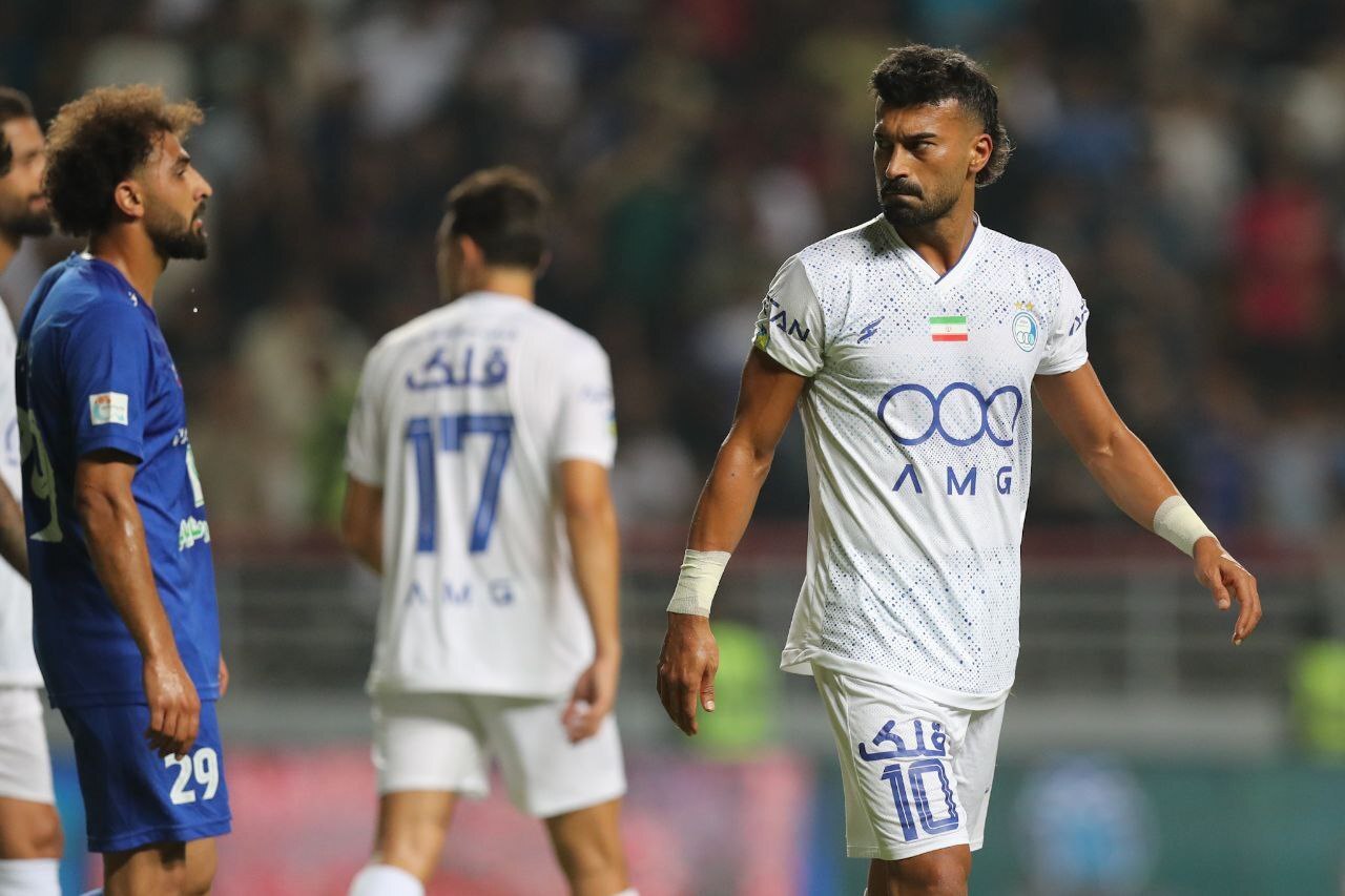 رامین رضاییان یک بازی محروم شد/ استقلال خوزستان، بدون هوادار رامین رضاییان یک بازی محروم شد/ استقلال خوزستان، بدون هوادار