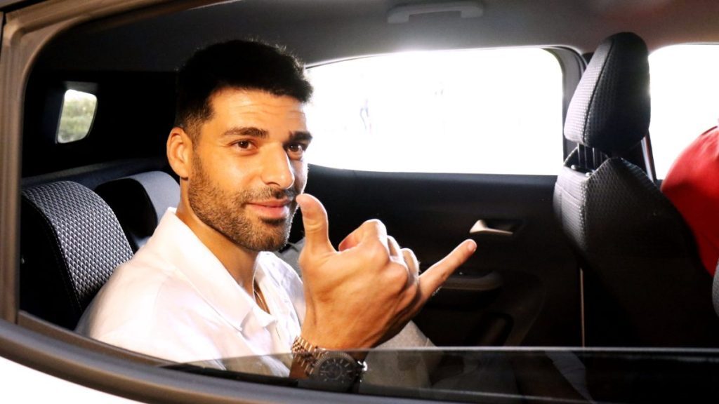 طارمی در یونان؛ خیلی خوشحالم +عکس طارمی در یونان؛ خیلی خوشحالم +عکس