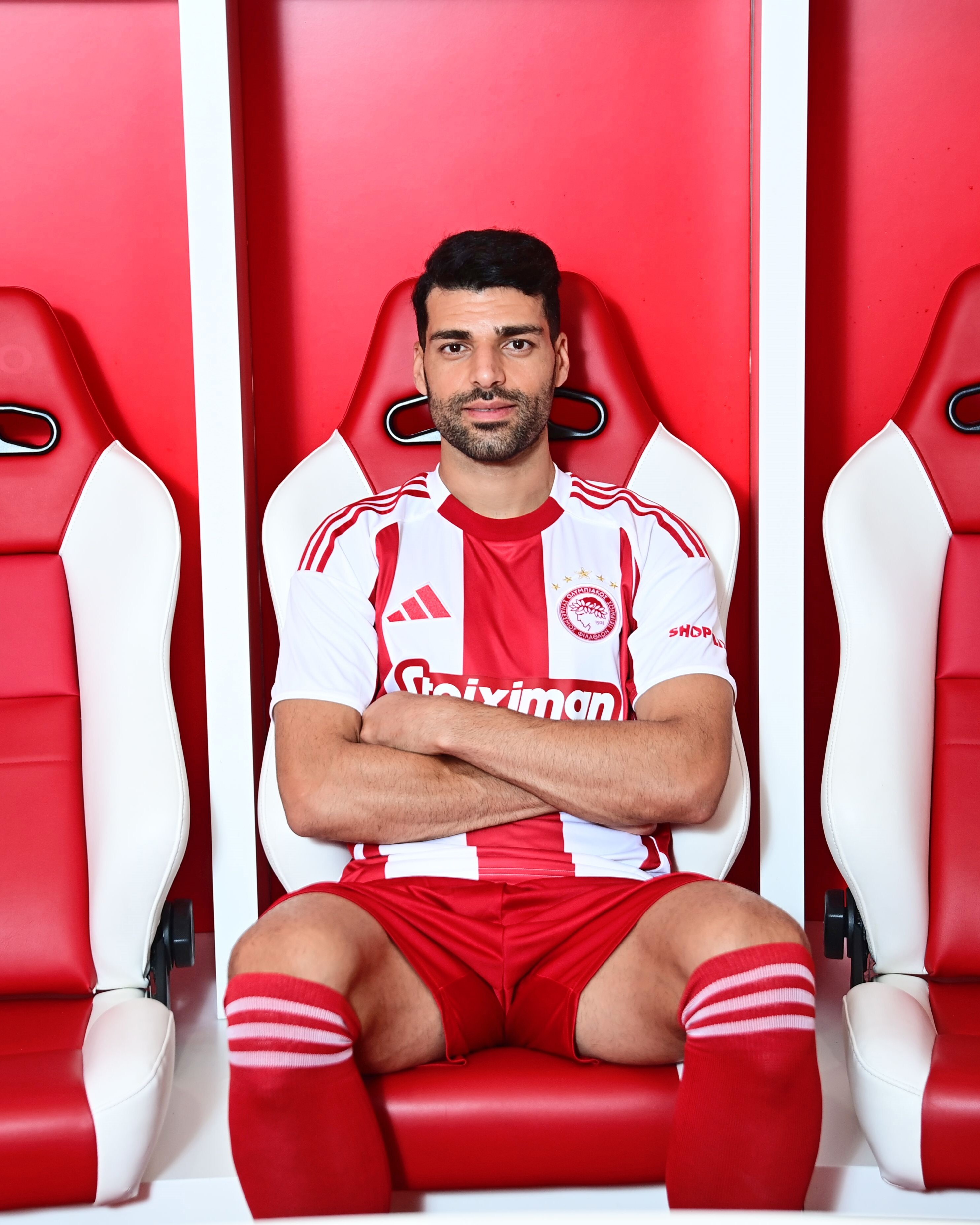 طارمی رسما به المپیاکوس پیوست +عکس طارمی رسما به المپیاکوس پیوست +عکس