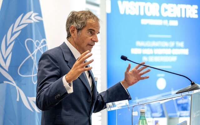 گروسی: همکاری ایران با آژانس نباید تحت تاثیر اسنپ‌بک باشد