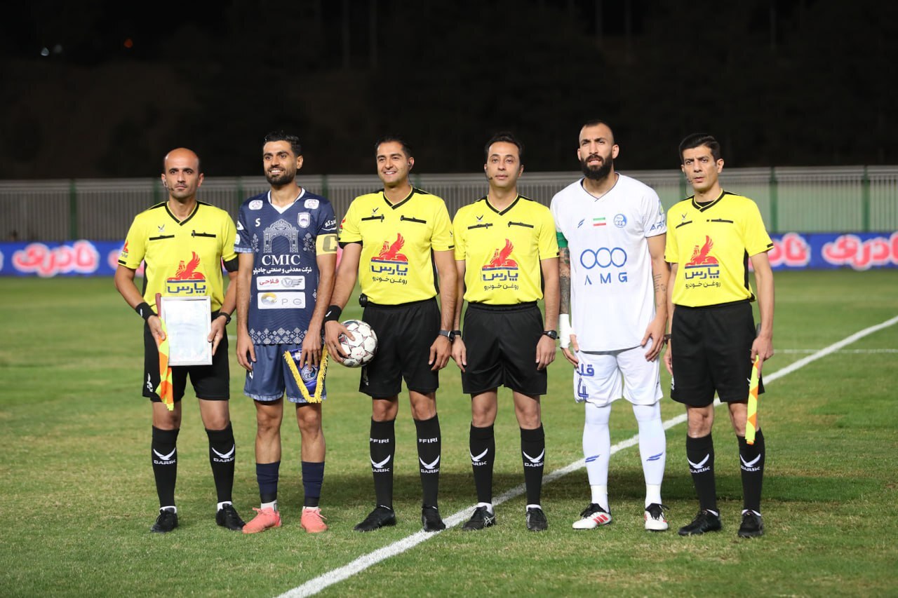 چادرملو ۱ - ۱ استقلال؛ آینده ساپینتو روی هوا چادرملو ۱ - ۱ استقلال؛ آینده ساپینتو روی هوا