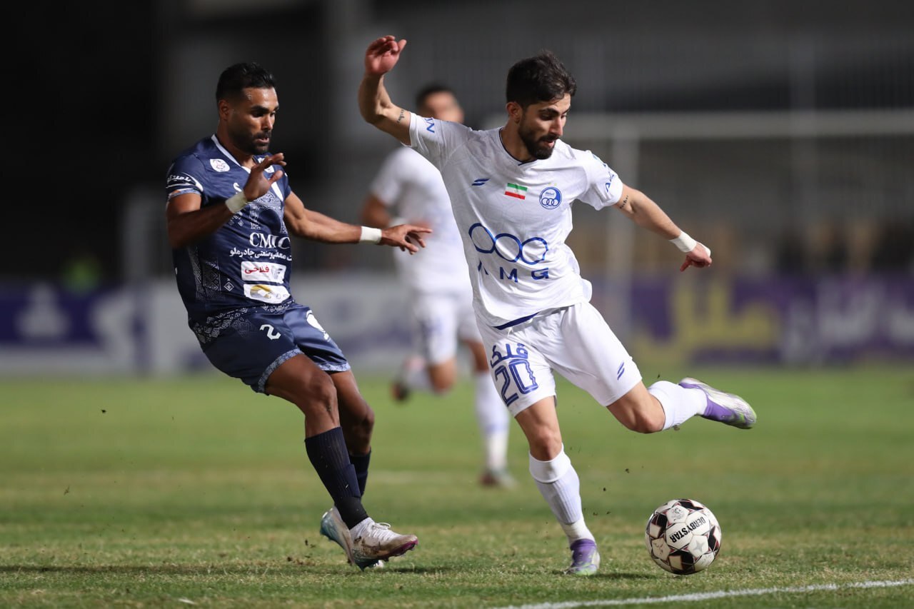 چادرملو ۱ - ۱ استقلال؛ آینده ساپینتو روی هوا چادرملو ۱ - ۱ استقلال؛ آینده ساپینتو روی هوا