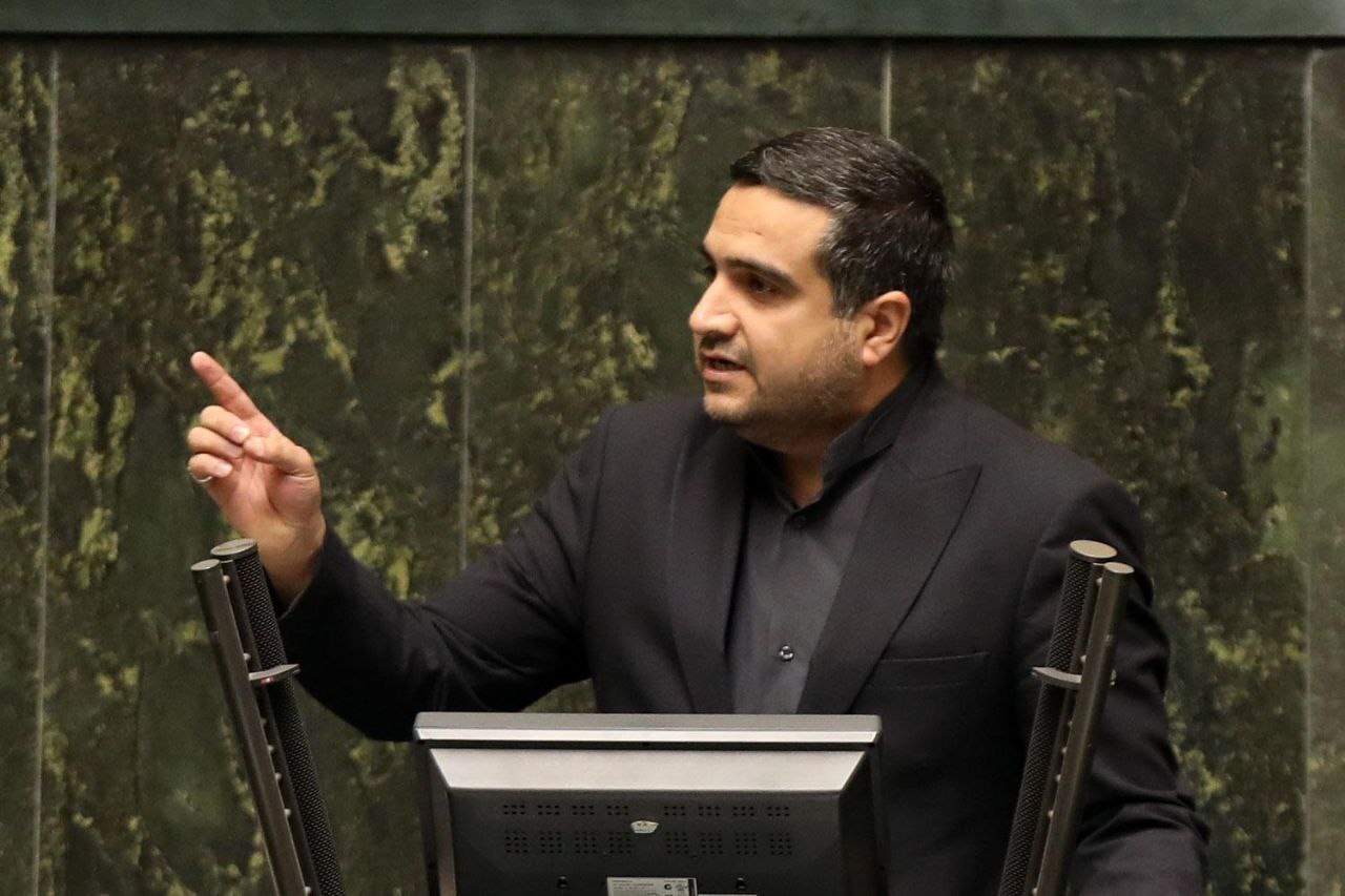 انتقاد یک نماینده از وضعیت تخصیص ارز برای دارو؛ می‌تواند منجر به مرگ بیماران شود