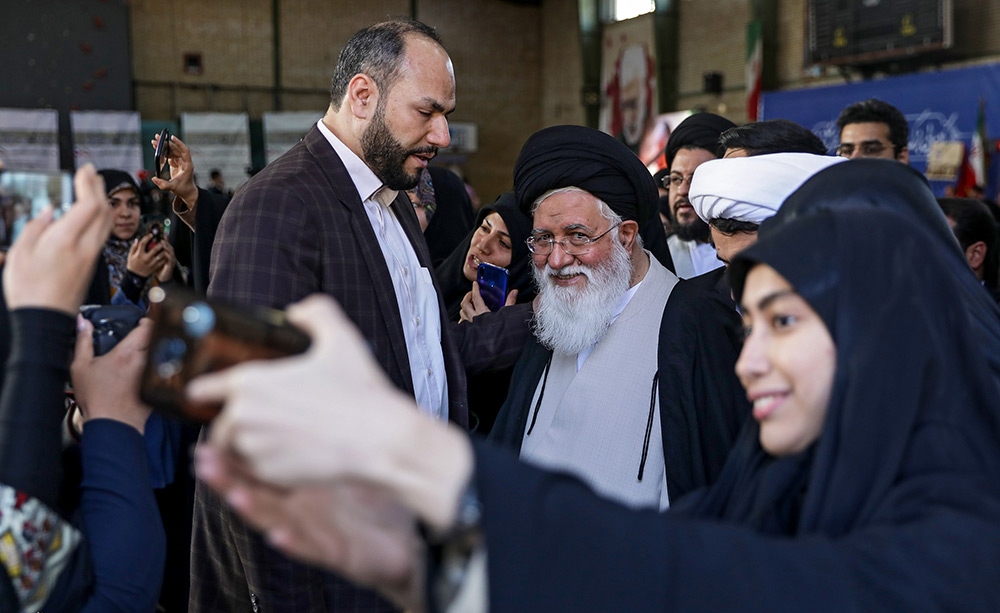 مهدی پازوکی: به دلیل بازگشت تحریمها، تصویب دیرهنگام CFT هیچ تاثیر مثبتی بر وضعیت اقتصاد ایران ندارد/ مجمع تشخیص مصلحت، استاد از دست دادن فرصتهاست/ علمالهدی باید پاسخ بدهد که تصویبCFT که حرام بود به یکباره حلال شد؟ مهدی پازوکی: به دلیل بازگشت تحریمها، تصویب دیرهنگام CFT هیچ تاثیر مثبتی بر وضعیت اقتصاد ایران ندارد/ مجمع تشخیص مصلحت، استاد از دست دادن فرصتهاست/ علمالهدی باید پاسخ بدهد که تصویبCFT که حرام بود به یکباره حلال شد؟