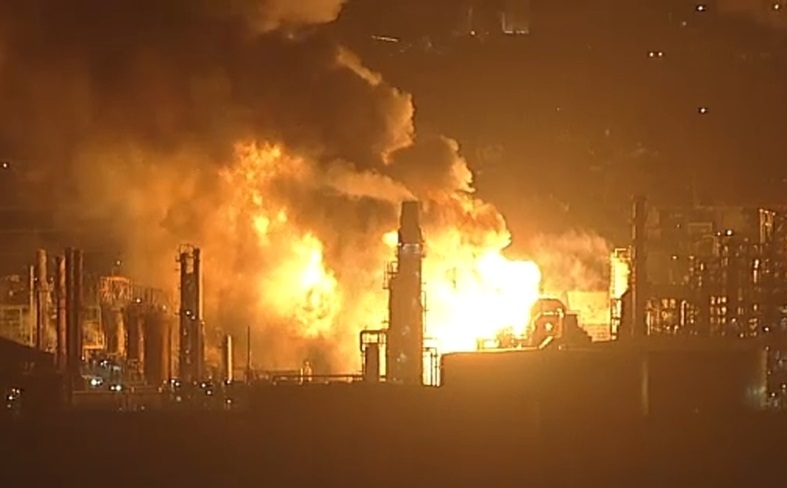 انفجار مهیب در کارخانه مواد منفجره در تنسی آمریکا انفجار مهیب در کارخانه مواد منفجره در تنسی آمریکا