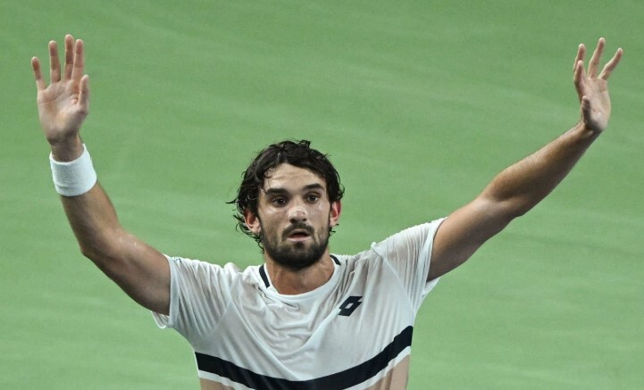 غولکشی در شانگهای؛ جوکوویچ از نفر ۲۰۴ جهان شکست خورد غولکشی در شانگهای؛ جوکوویچ از نفر ۲۰۴ جهان شکست خورد