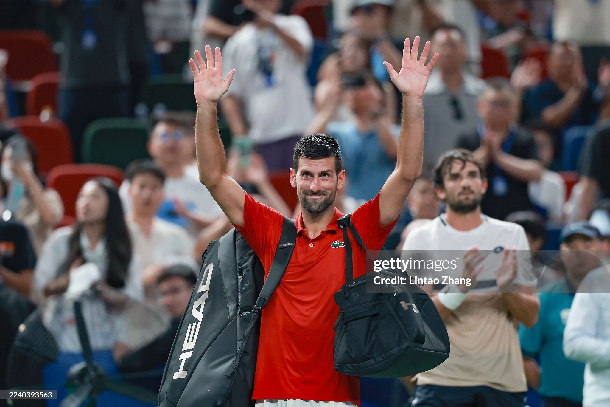 غولکشی در شانگهای؛ جوکوویچ از نفر ۲۰۴ جهان شکست خورد غولکشی در شانگهای؛ جوکوویچ از نفر ۲۰۴ جهان شکست خورد