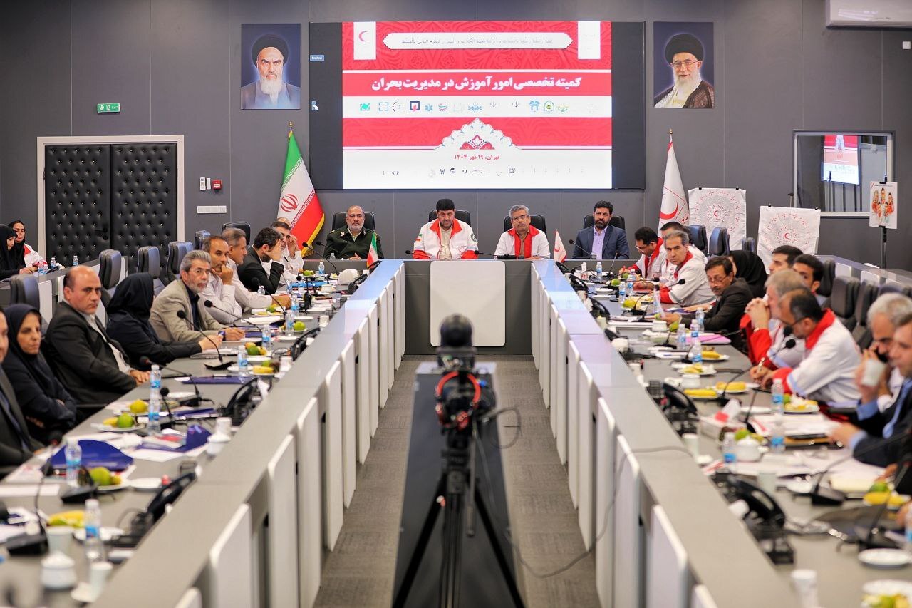 آموزش همگانی، کلید تابآوری مردم در بحرانهاست آموزش همگانی، کلید تابآوری مردم در بحرانهاست