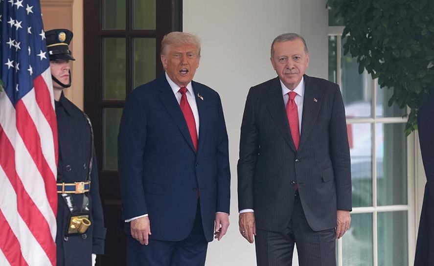 استقبال ترامپ از اردوغان؛ خرید نفت از روسیه را متوقف کن +ویدیو استقبال ترامپ از اردوغان؛ خرید نفت از روسیه را متوقف کن +ویدیو