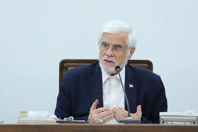 عارف: در مرزهای کشورمان مشکل داریم عارف: در مرزهای کشورمان مشکل داریم