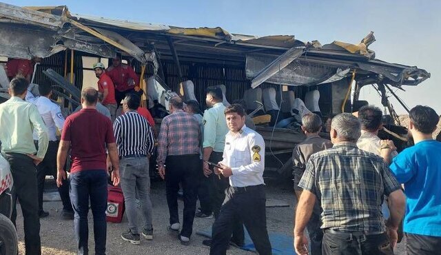 تصادف مرگبار اتوبوس دانشجویان در جاده سمنان/ ۲ نفر جان باختند تصادف مرگبار اتوبوس دانشجویان در جاده سمنان/ ۲ نفر جان باختند