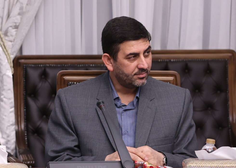 فشار مضاعف بر مردم؛ هیچ برنامهای برای کنترل قیمتها ندارند فشار مضاعف بر مردم؛ هیچ برنامهای برای کنترل قیمتها ندارند