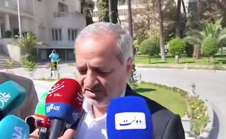 وزیر آموزشوپرورش از توزیع شیر و تاسیس مدرسه تلویزیونی خبر داد وزیر آموزشوپرورش از توزیع شیر و تاسیس مدرسه تلویزیونی خبر داد