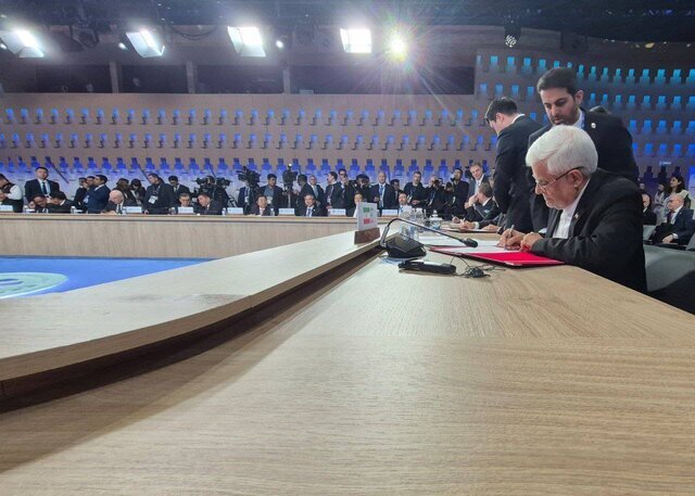 عارف سند همکاری‌های اعضای شانگهای را امضا کرد