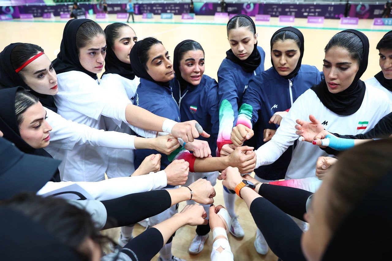 بازیهای ریاض؛ دختران هندبال برنزی شدند بازیهای ریاض؛ دختران هندبال برنزی شدند