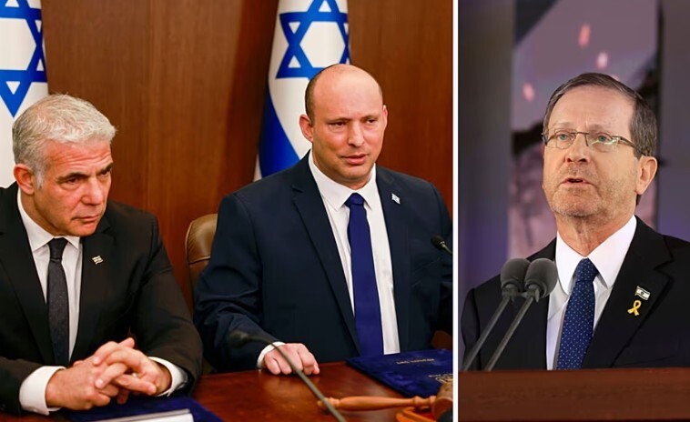 تظاهرات مخالفان عفو نتانیاهو در اسرائیل تظاهرات مخالفان عفو نتانیاهو در اسرائیل