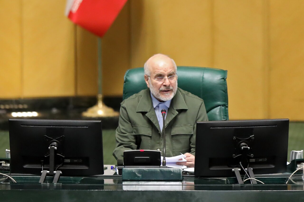 قالیباف: مدعیان جزایر سهگانه، اراده ایران را آزمایش نکنند/ لزوم حمایت از تیمملی قالیباف: مدعیان جزایر سهگانه، اراده ایران را آزمایش نکنند/ لزوم حمایت از تیمملی