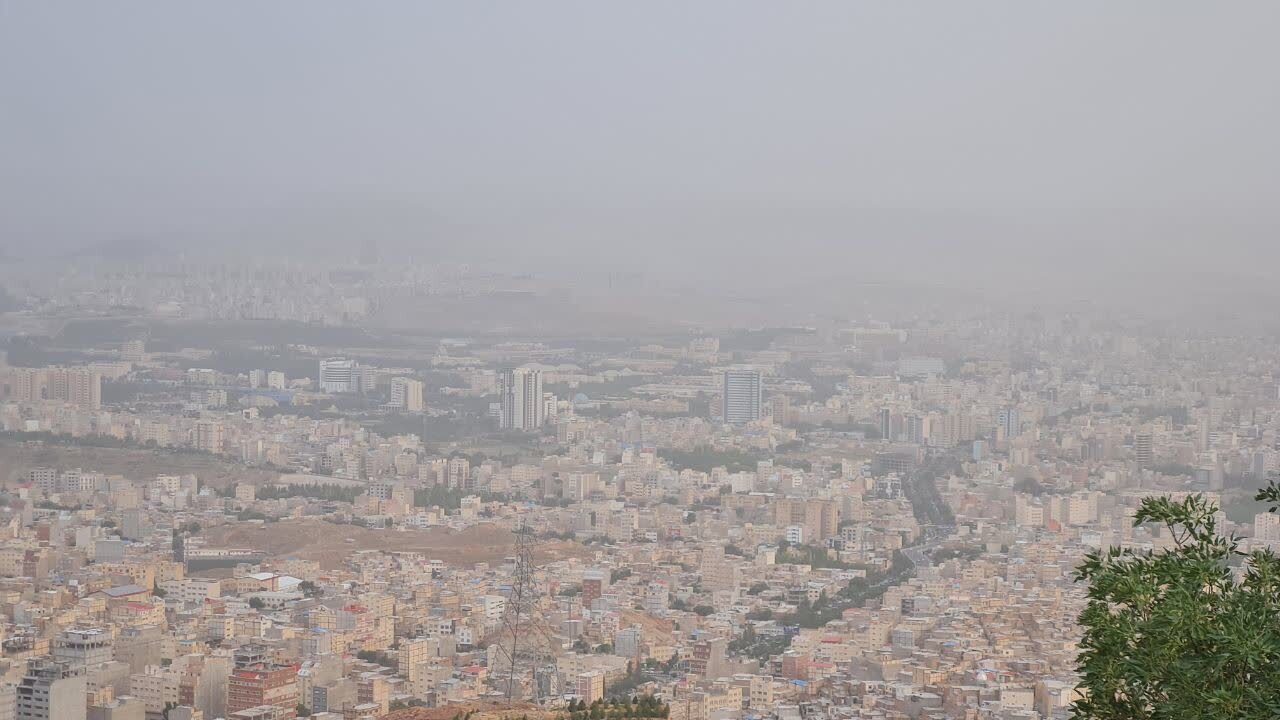 هوای کلانشهر تبریز، ناسالم براس گروههای حساس هوای کلانشهر تبریز، ناسالم براس گروههای حساس