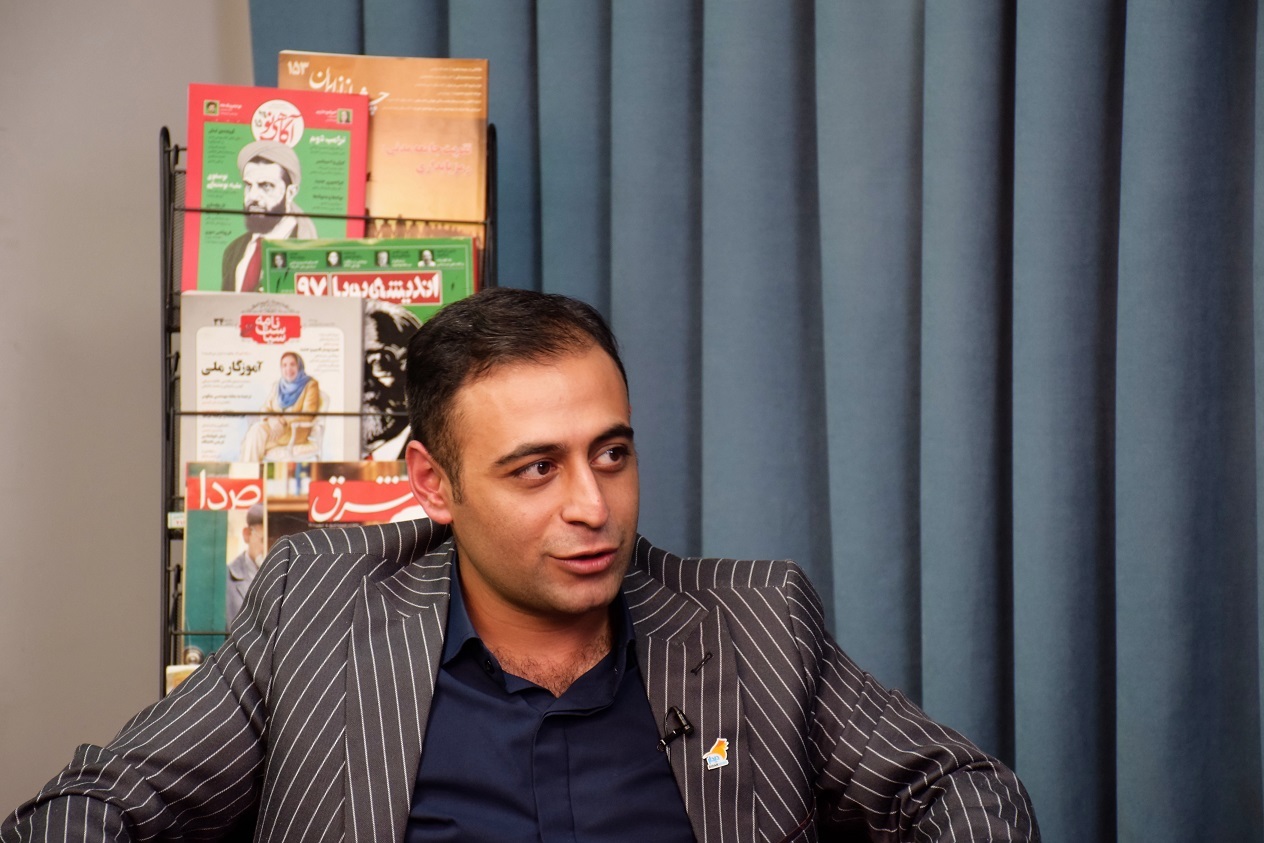 علی فرزین: صدای دانشجویان استانهای دیگر به تهران نمیرسد/ هیچ فرقی بین دولت روحانی، رئیسی و پزشکیان نیست/ پویا درودی: بلیت یک طرف دانشجویان دردآور است/ به آینده ایران امید دارم علی فرزین: صدای دانشجویان استانهای دیگر به تهران نمیرسد/ هیچ فرقی بین دولت روحانی، رئیسی و پزشکیان نیست/ پویا درودی: بلیت یک طرف دانشجویان دردآور است/ به آینده ایران امید دارم