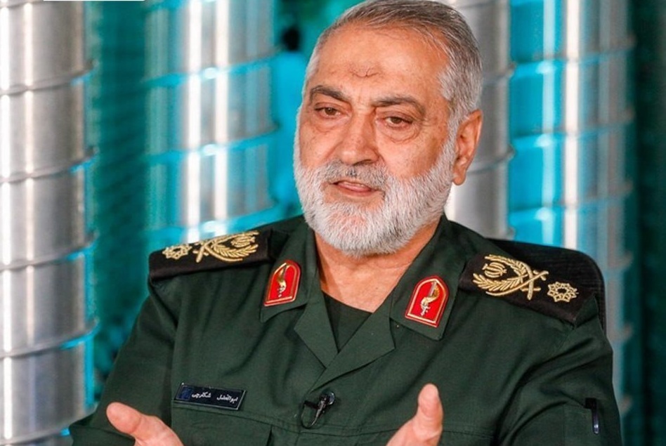 سردار شکارچی: دشمن به «خواهش و پیامرسانی» متوسل شد سردار شکارچی: دشمن به «خواهش و پیامرسانی» متوسل شد