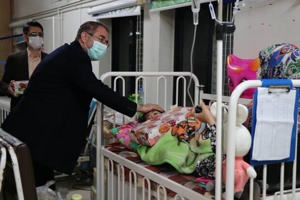 پیک سنگین آنفلوآنزا؛ شدت بیماری در استانهای غربی/ کودکان جای بزرگسالان را گرفتند پیک سنگین آنفلوآنزا؛ شدت بیماری در استانهای غربی/ کودکان جای بزرگسالان را گرفتند