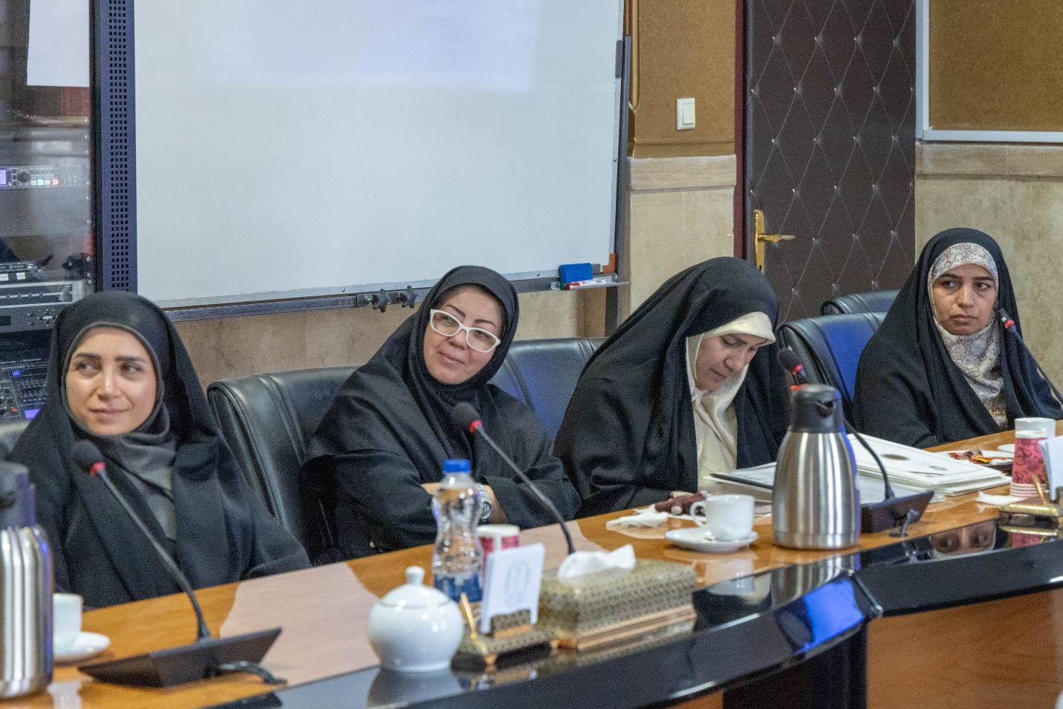 مادران و زنان این مرز و بوم «قهرمانان گمنام» در عرصه مبارزه با مواد مخدر هستند