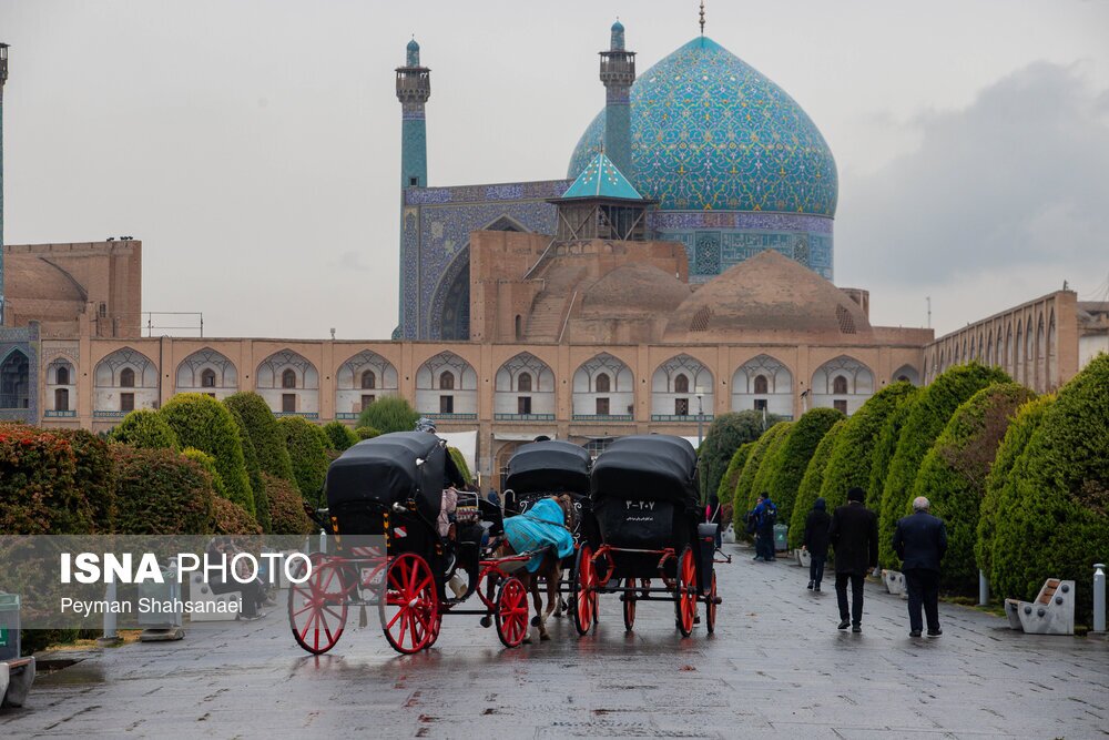 اصفهان نفس کشید