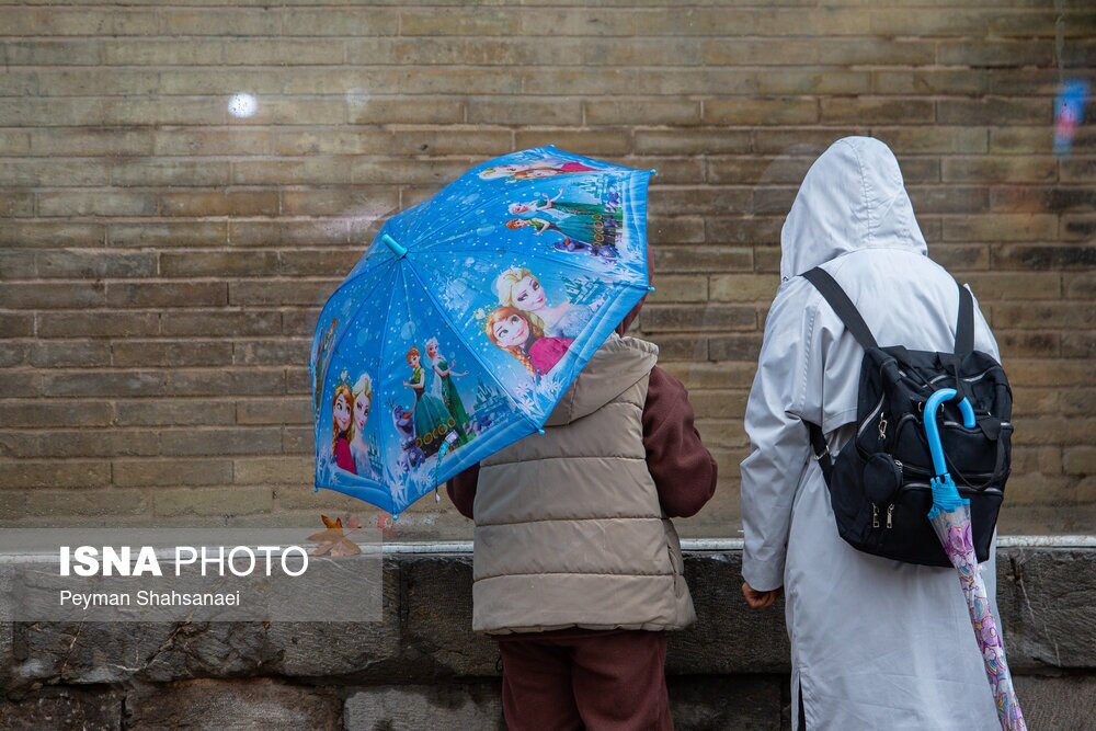 اصفهان نفس کشید