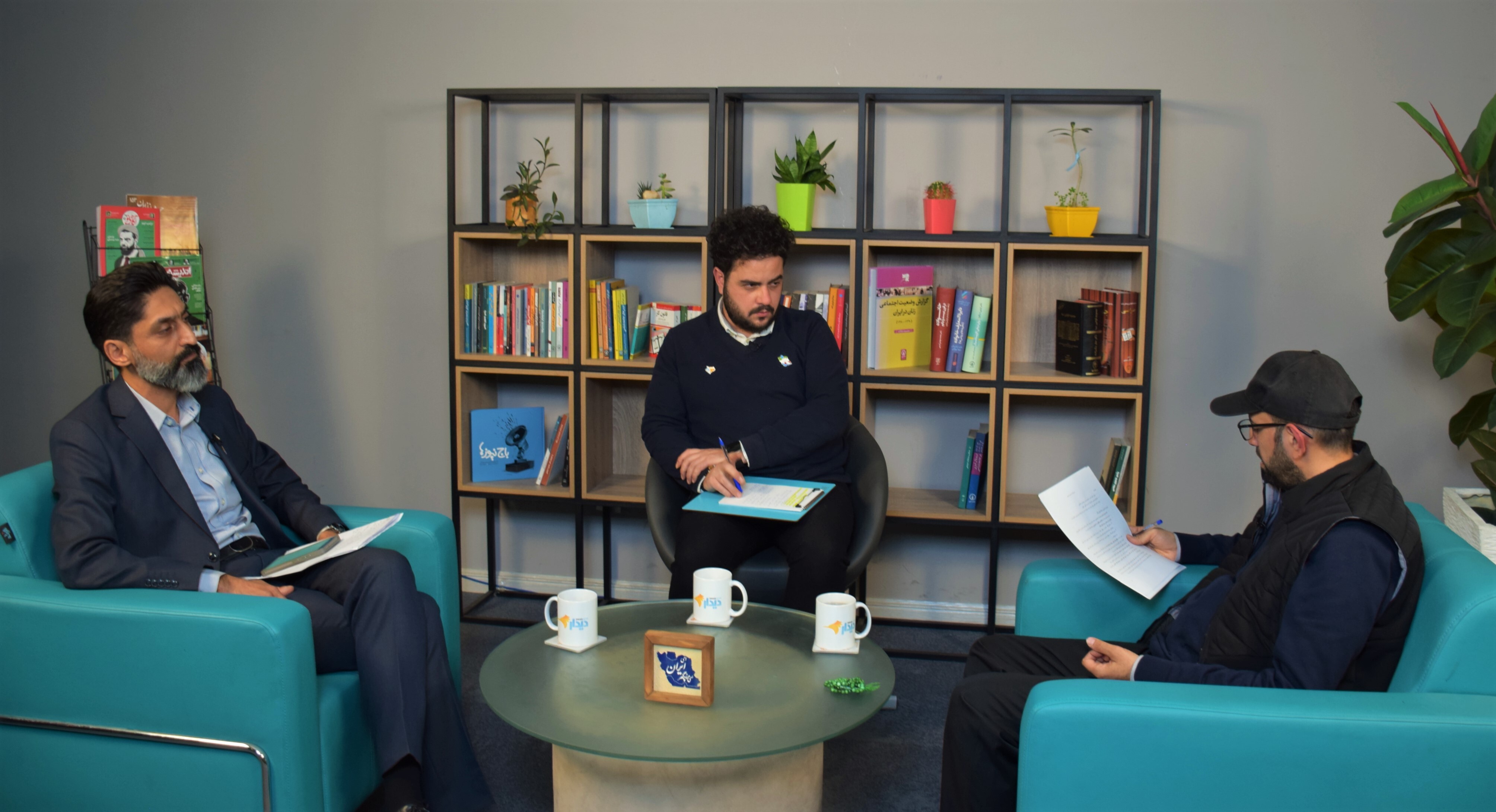 حسین نقاشی: فیلترینگ، بستن زبانها و امکان اعتراض مردم است/ نظام حکمرانی دچار بنبستهای جدی است/ امیررضا باقرپور شیرازی: برخی صفر و یکهایی ساخته و اصرار دارند که طرف مقابل را در آن گرفتار کنند!/ راهحل ملموس در مسئله فیلترینگ این نیست که همه سکوها را یکباره بازگشایی کنیم حسین نقاشی: فیلترینگ، بستن زبانها و امکان اعتراض مردم است/ نظام حکمرانی دچار بنبستهای جدی است/ امیررضا باقرپور شیرازی: برخی صفر و یکهایی ساخته و اصرار دارند که طرف مقابل را در آن گرفتار کنند!/ راهحل ملموس در مسئله فیلترینگ این نیست که همه سکوها را یکباره بازگشایی کنیم