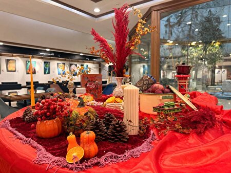 یلدانه برج آزادی؛ آیین شادی و هنر در بلندترین شب سال