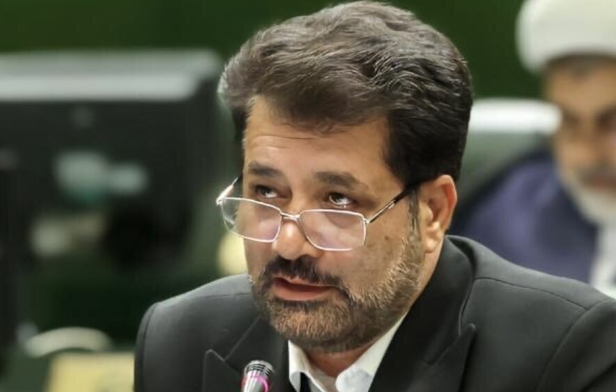 نماینده مجلس: شان ملت ایران، گداپروری نیست/ جمعیت فقیر کشور به بالای ۵۵ میلیون نفر می‌رسد