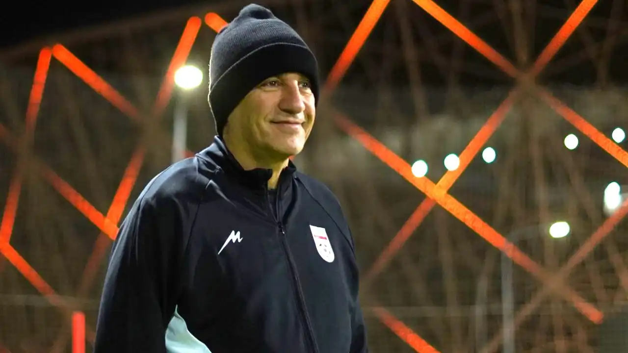 قلعه‌نویی کشور را تعطیل می‌کند؟