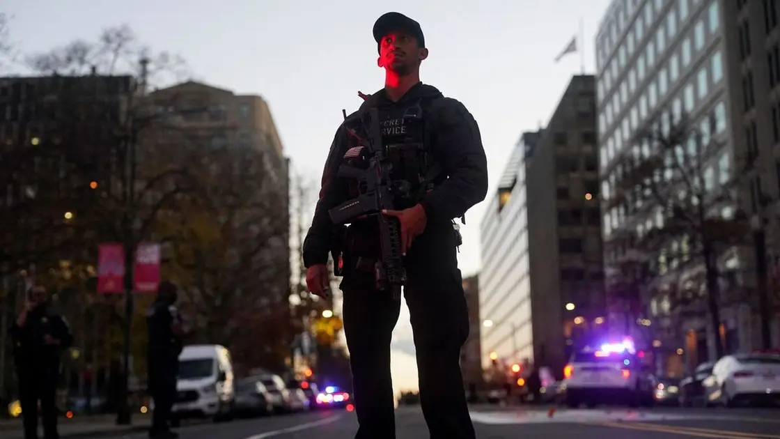 تیراندازی در نزدیکی کاخ سفید/ ترامپ: عامل حمله از افغانستان آمده بود تیراندازی در نزدیکی کاخ سفید/ ترامپ: عامل حمله از افغانستان آمده بود