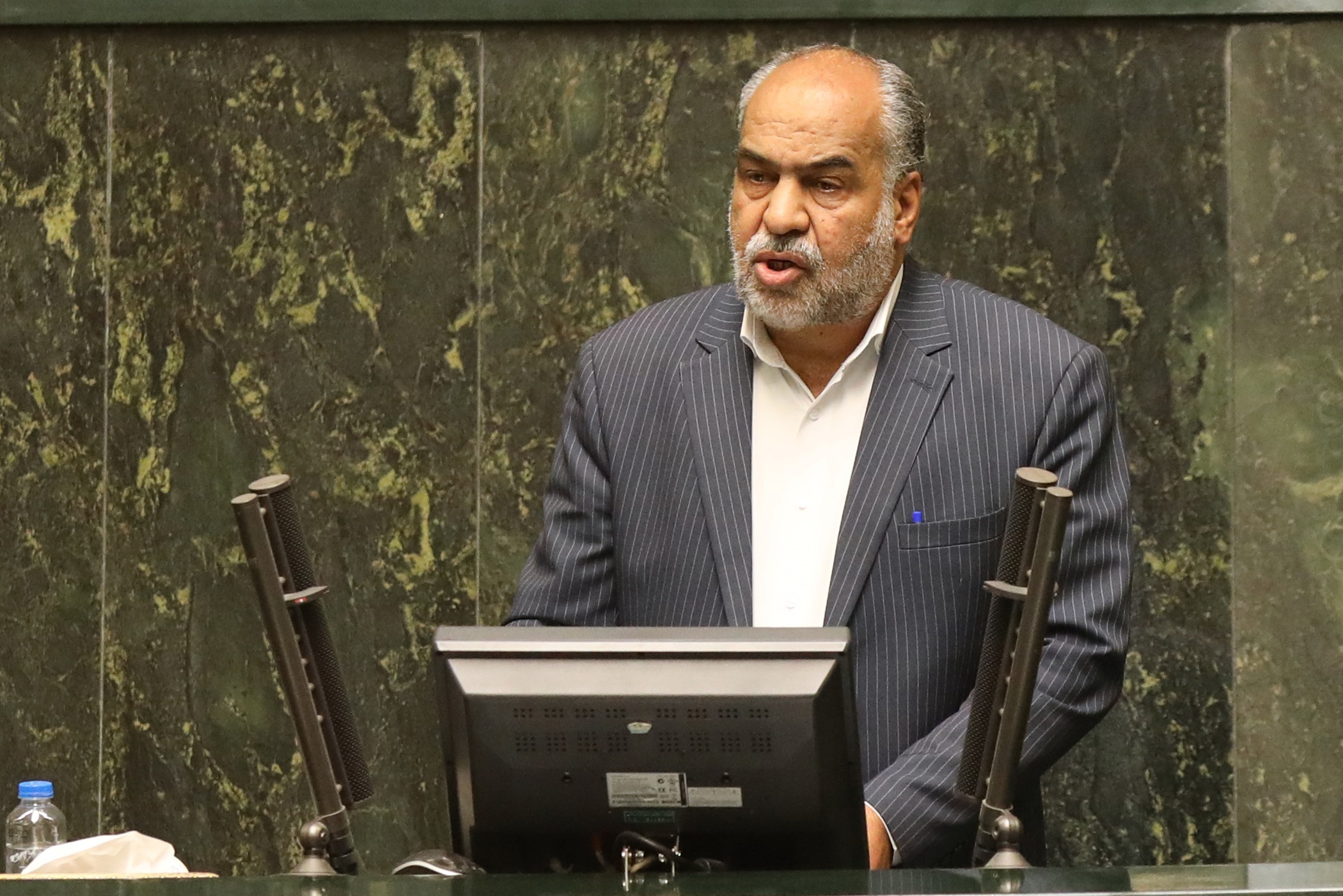 تذکر صباغیان به رئیس‌جمهور؛ ترازوی قیمت‌ها سنگین‌تر از حقوق‌هاست/ فشار بیشتر، مردم را به کما می‌برد