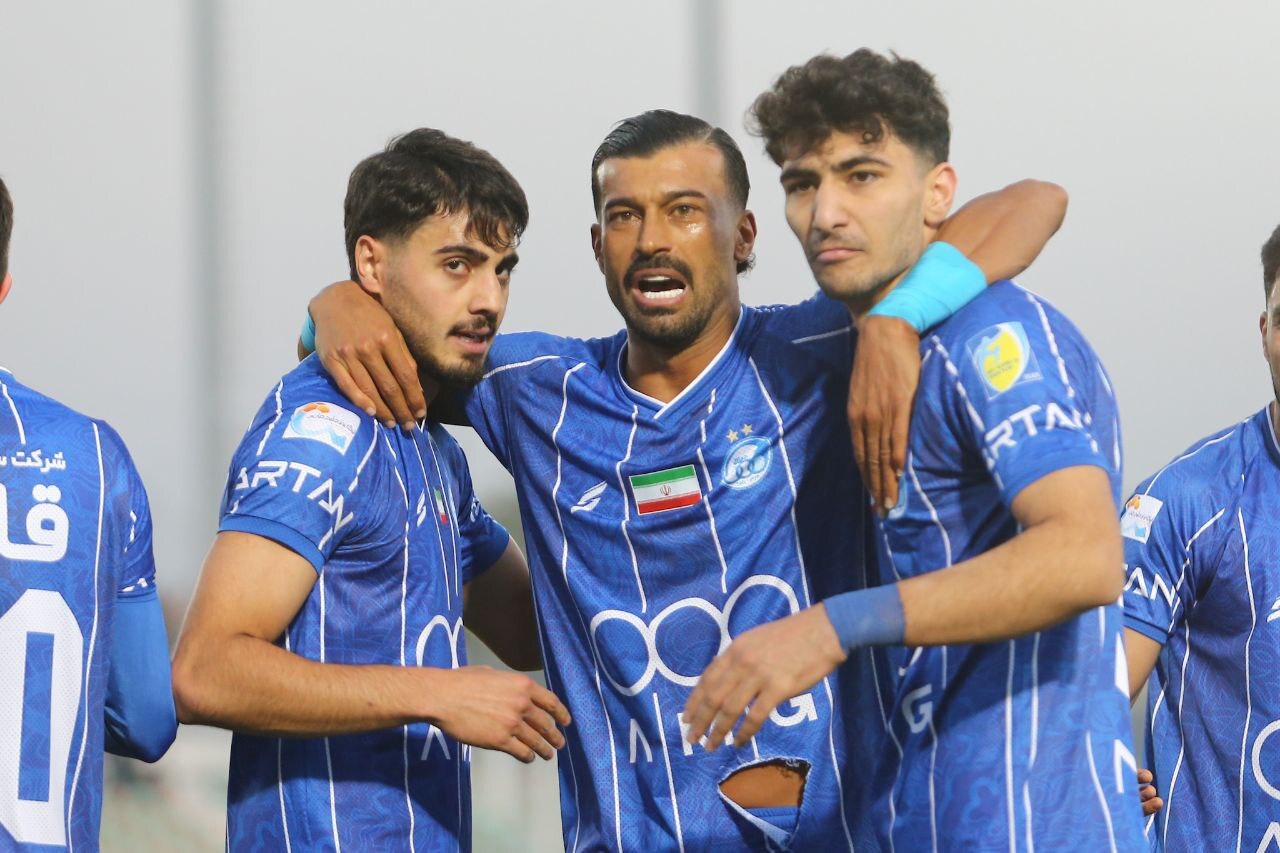 استقلال صدر جدول را از پرسپولیس گرفت؛ همه‌چیز آماده دربی!